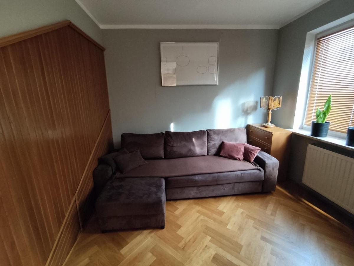 Classic Apartament Warsaw Kabaty Bagian luar foto