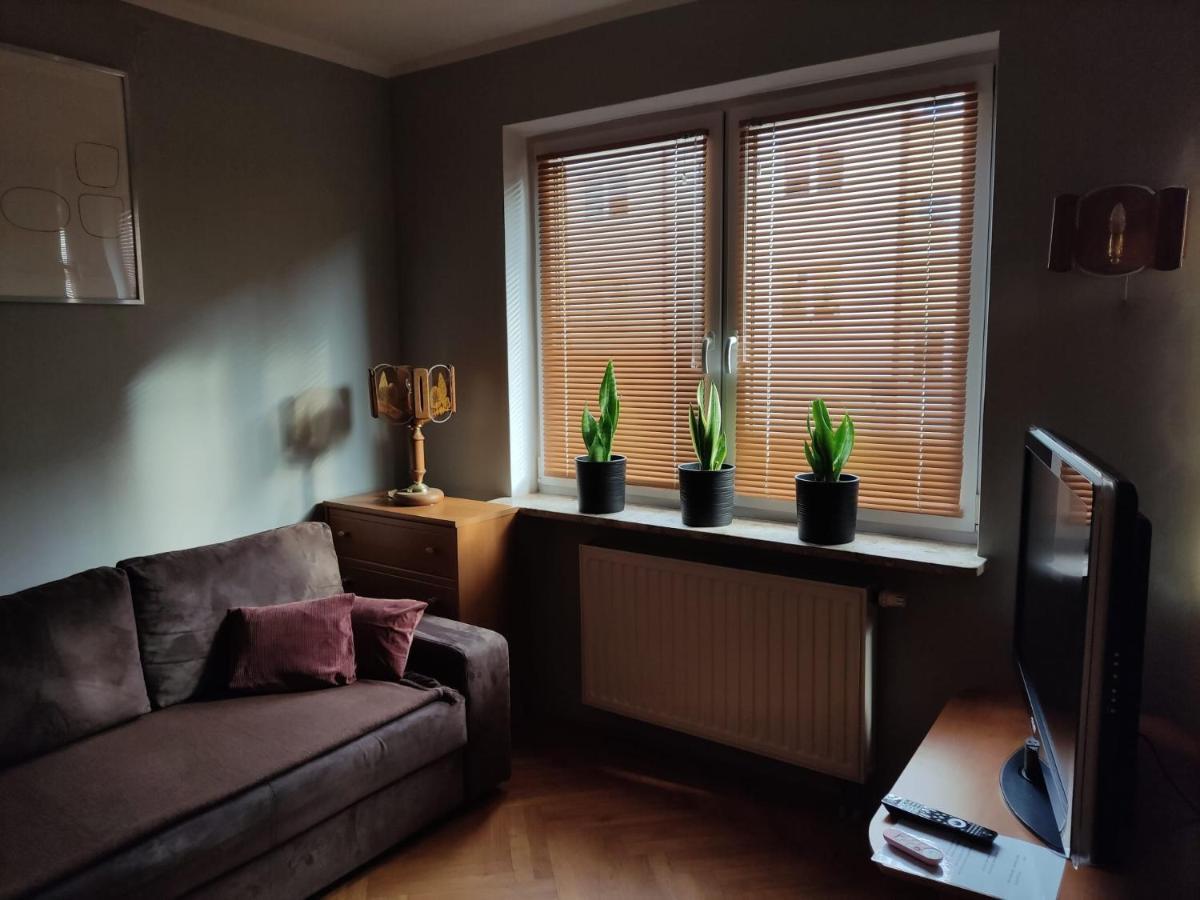 Classic Apartament Warsaw Kabaty Bagian luar foto