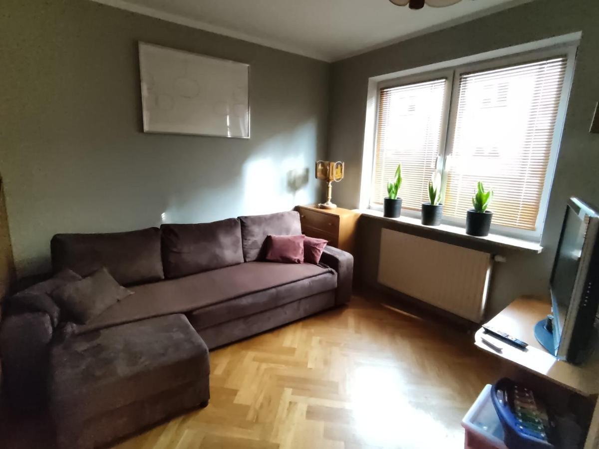 Classic Apartament Warsaw Kabaty Bagian luar foto