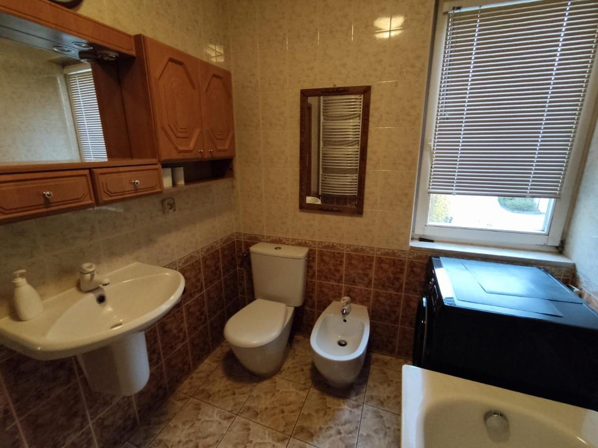 Classic Apartament Warsaw Kabaty Bagian luar foto
